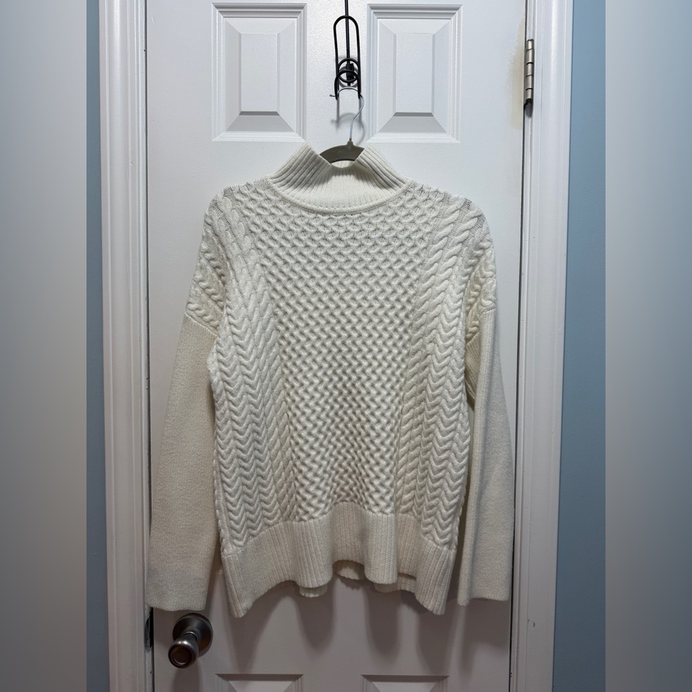 Truth Women's Ivory Cable Knit Soft Girl Turtleneck Size Medium